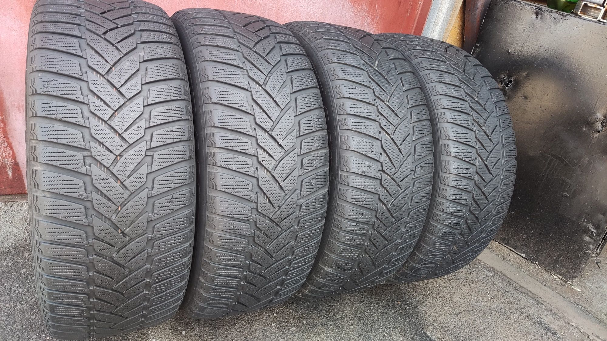 4бр. зимни гуми 265/55/19 Dunlop Grandtek, XL подсилени 
dot21
7.5mm
Д