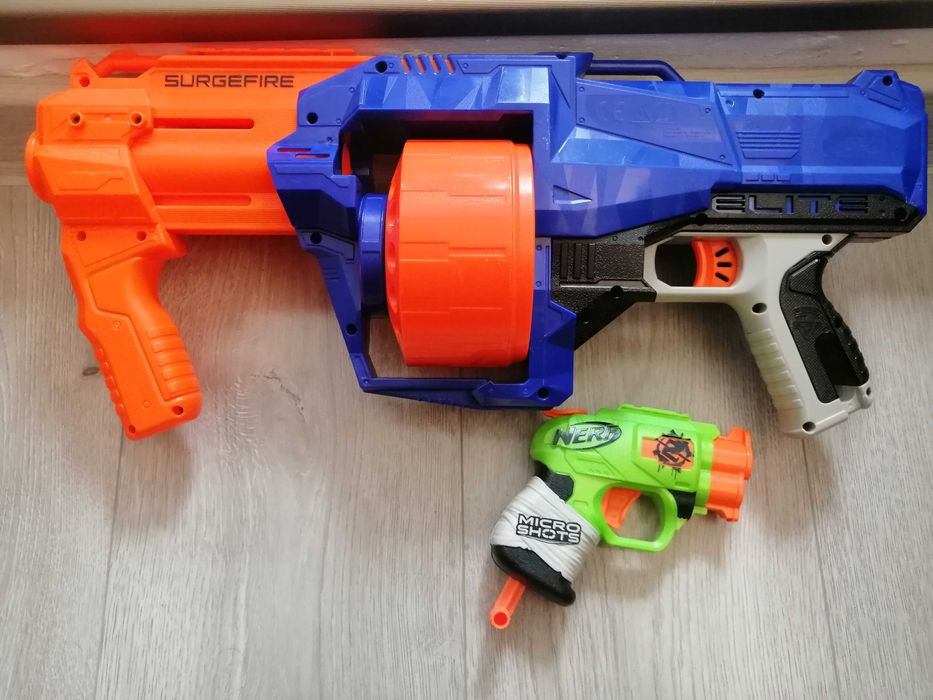 Pachet Nerf: N-Strike Surgefire + MicroShots Zombie DoubleStrike