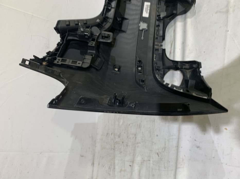 Bara spate Audi A3 Hatchback, 2016, 2017, 2018, 2019, cod origine OE 8V4807511L.