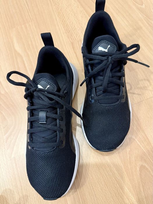 Adidasi sport Puma baieti marime 36 aproape noi