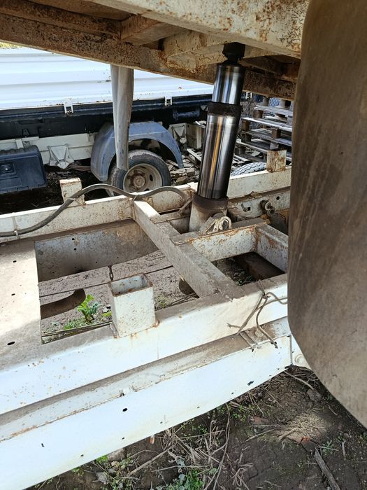 Форд Транзит цял на части