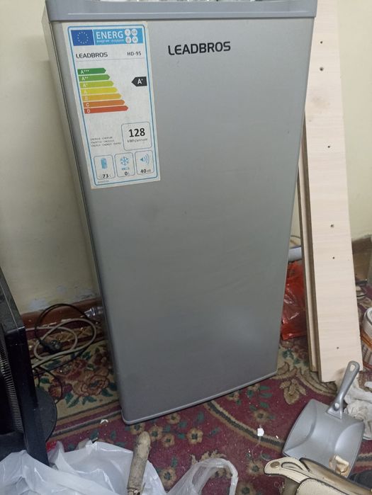 Продам мини холодильник