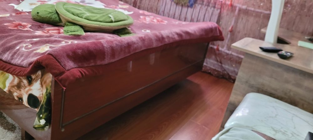 Двухспальная кровать