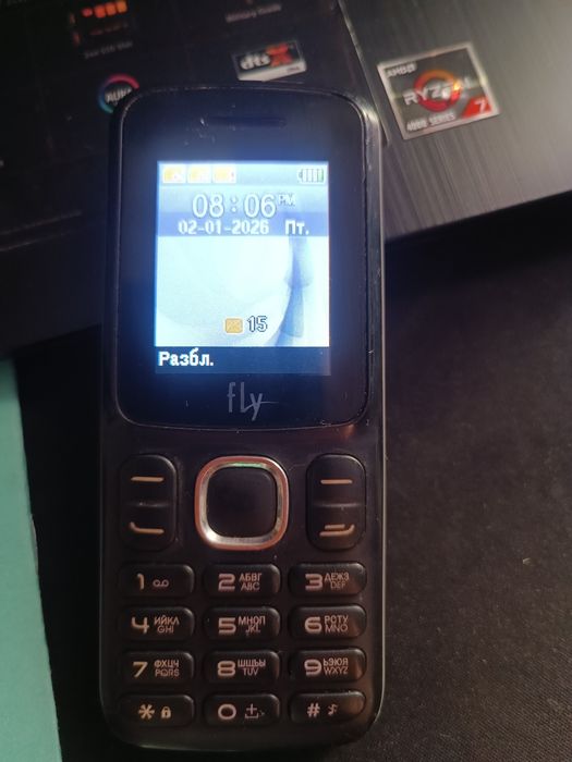 хорошый простой телефон
