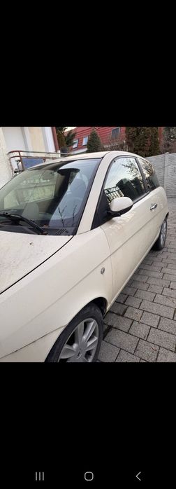 Lancia ypsilon 2004, 16 v