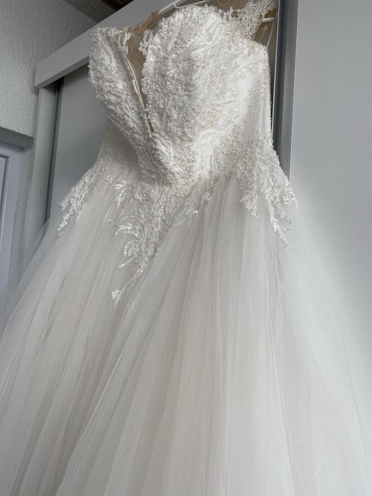 Rochie mireasa cu sclipici