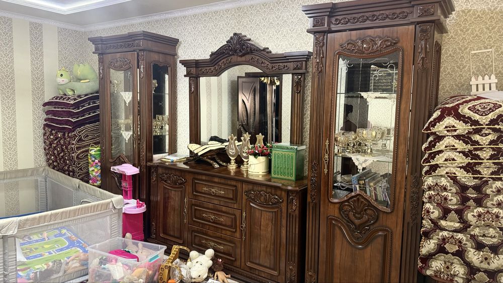 мебель для гостинной срочно продаю