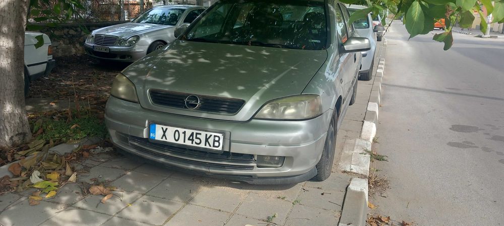 Продавам кола Опел Астра