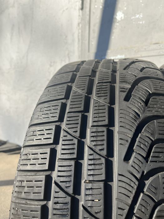 2 бр. зимни гуми 225/50/17 Pirelli DOT 3722 5,5 mm