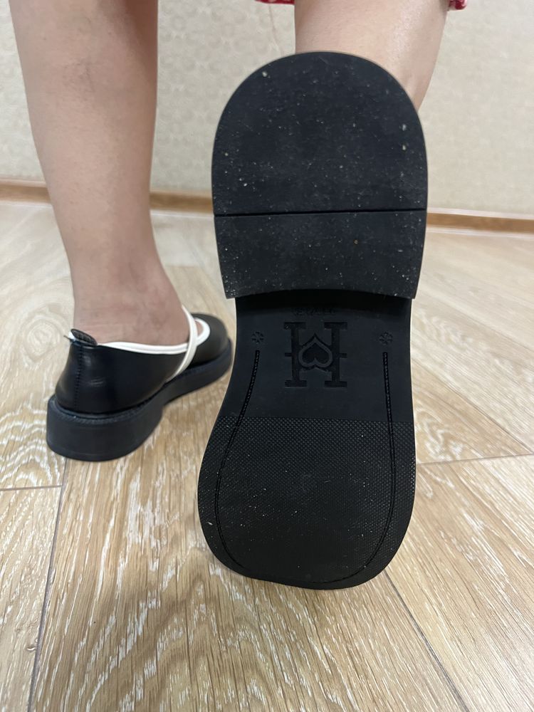 Школьные туфли в корейском стиле для девочки