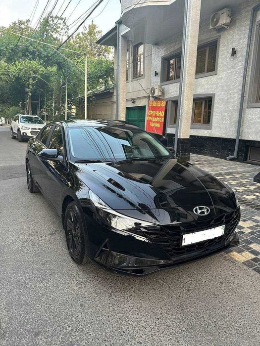 Hyundai Elantra 2022 (Декабрь)