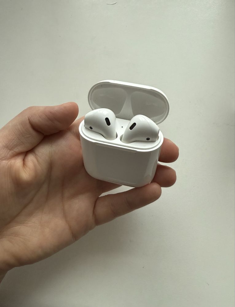 Airpods 2, lightening