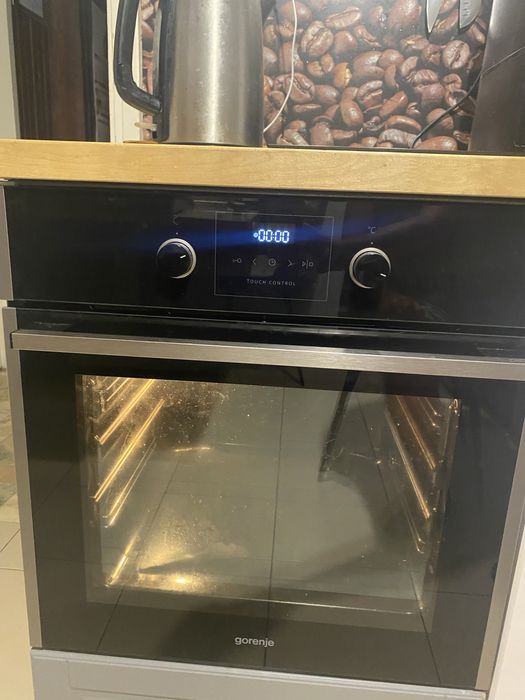 Продавам фурна за вграждане Gorenje BO737E30XG