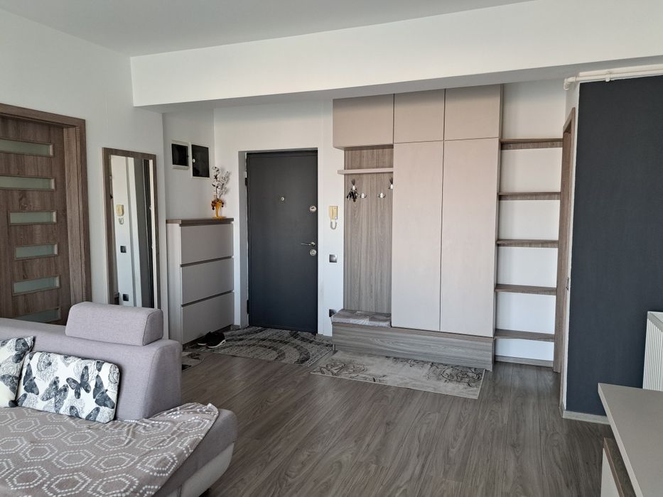 Inchiriez ap cu 2 camere si parcare subterana zona Europa