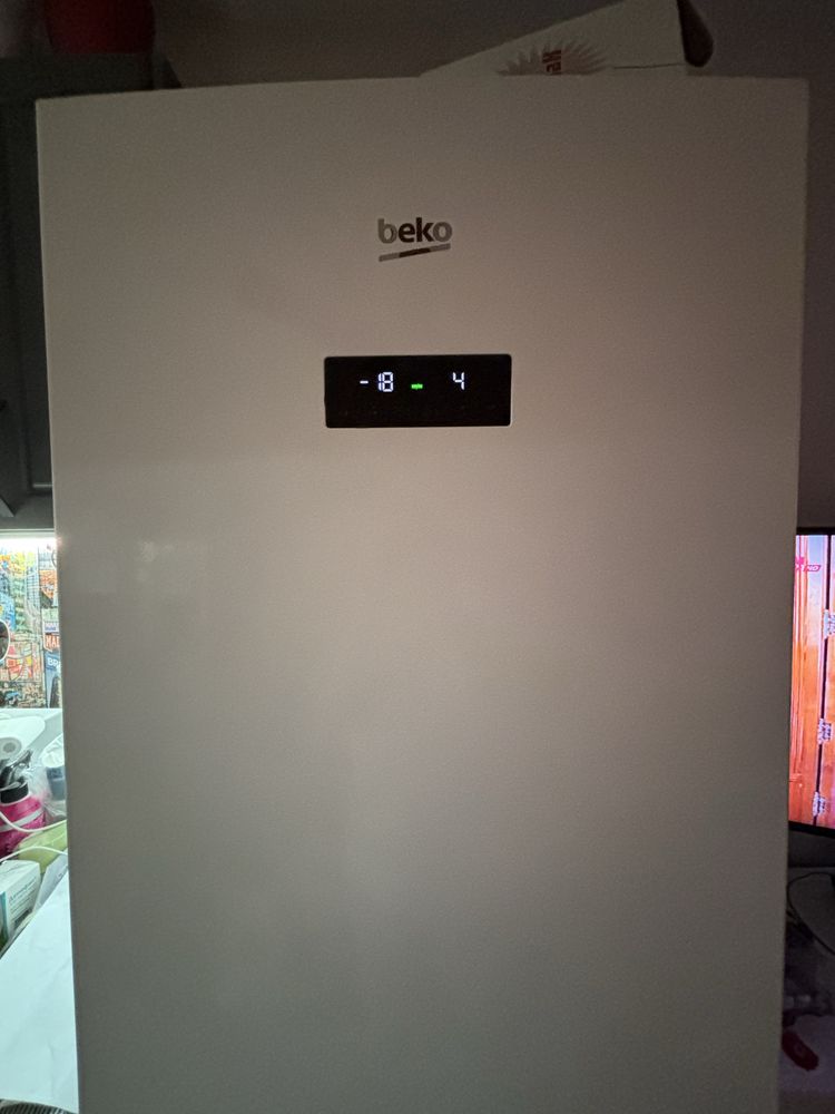Хладилник + Фурна за вграждане Beko – Отлично състояние