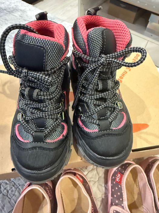 Детски ботуши Колев и Колев и подарък