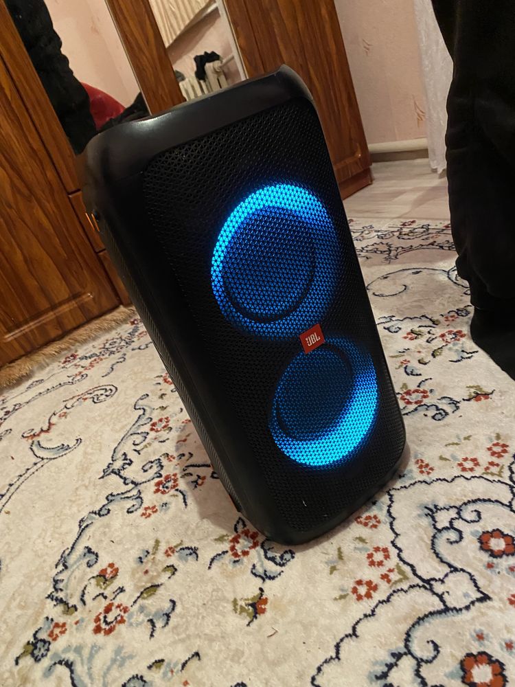 Колонка JBL100