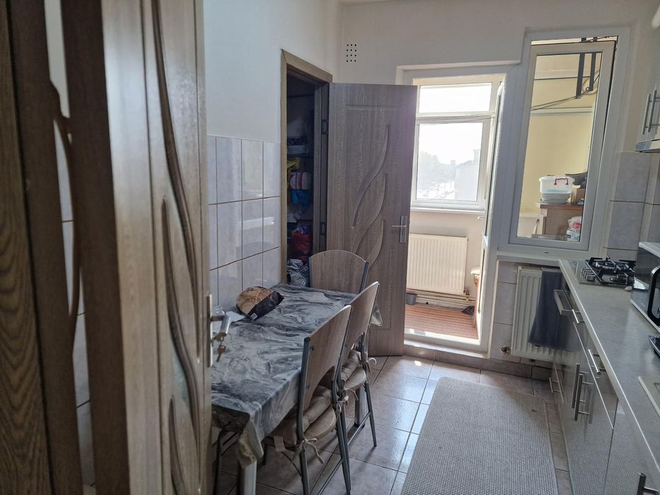 Vând apartament 3 camere 72 mp etaj 4/9