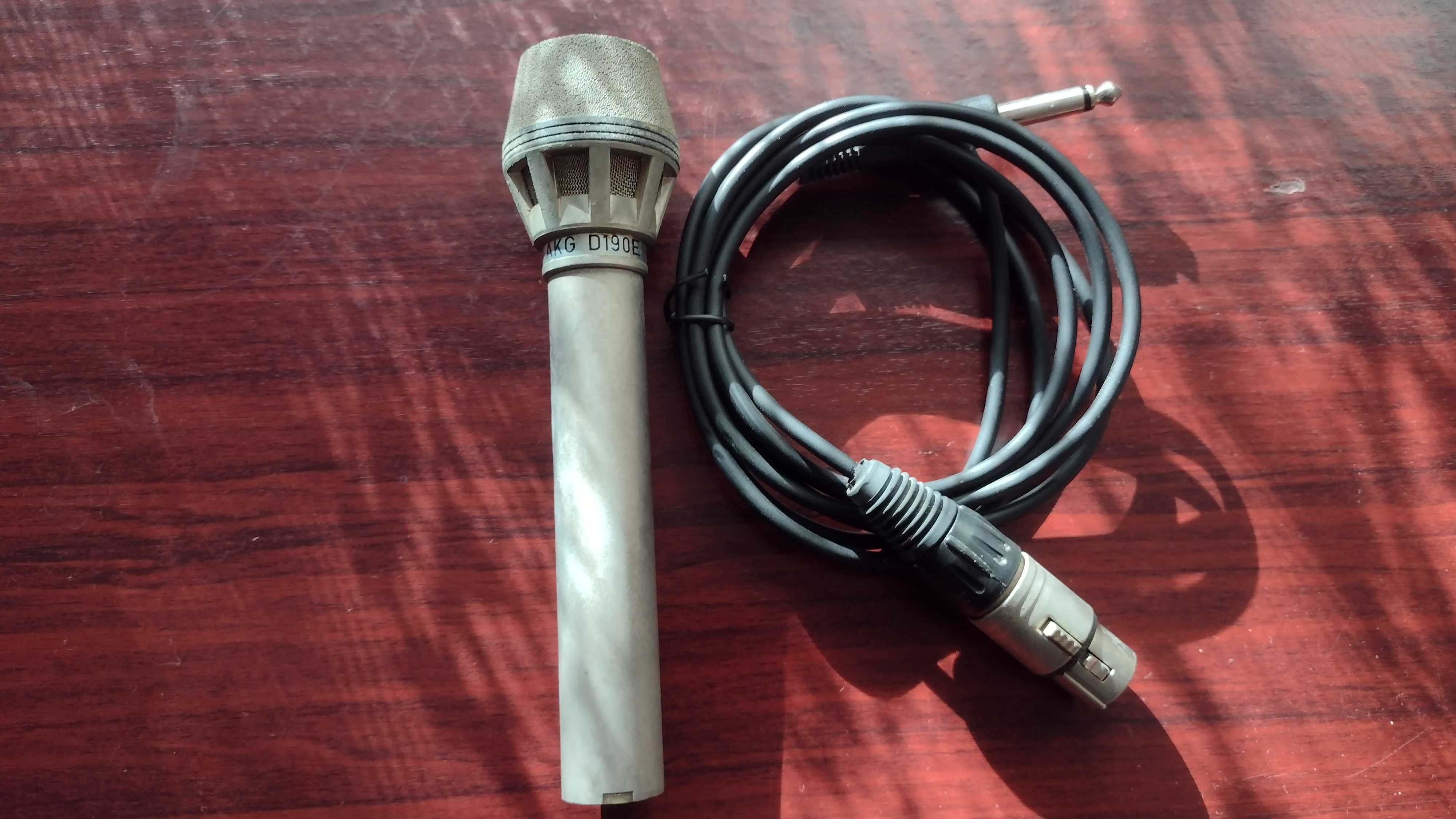 Microfon AKG D190E
