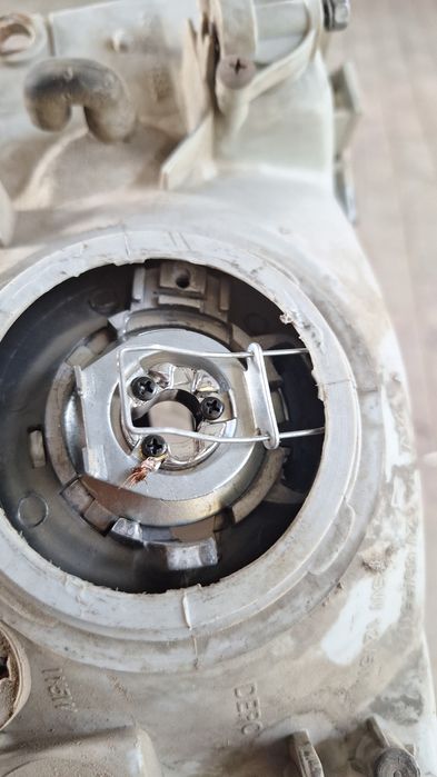 Тоиота карина Е ге арналған фарлар