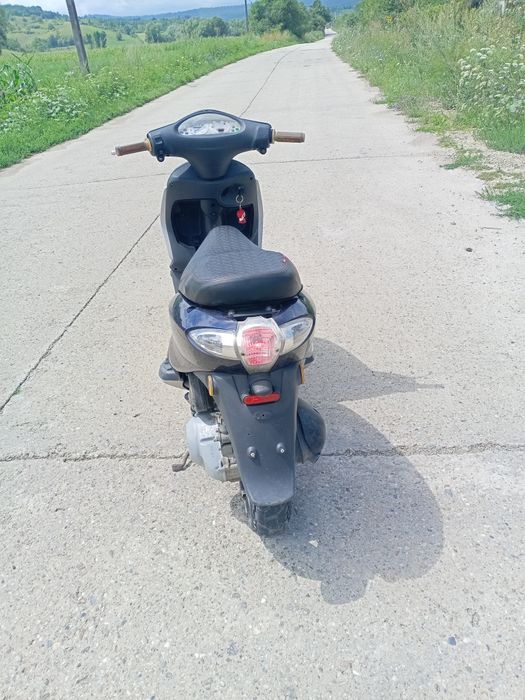 Scuter piaggio fly 125 4t