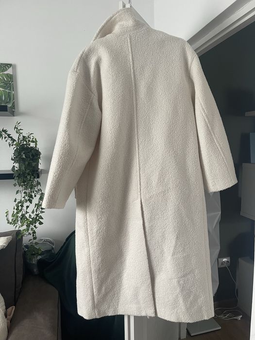 Palton Bershka crem