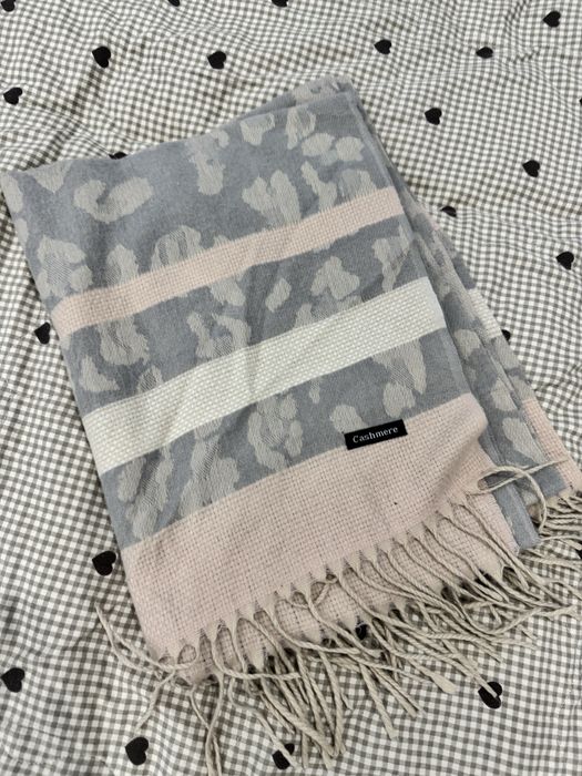 Продам новый шарф