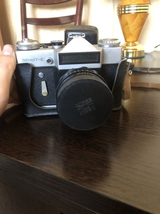 Зенит е фотоопарат