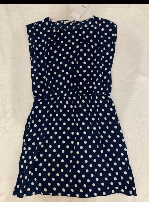 Новое женское платье.Размер 42