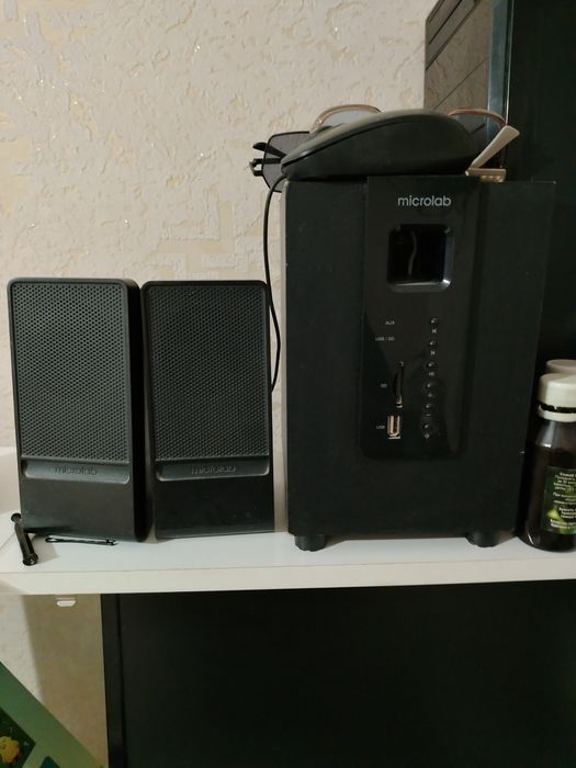 Kompyuter, kolonka zavodskoy