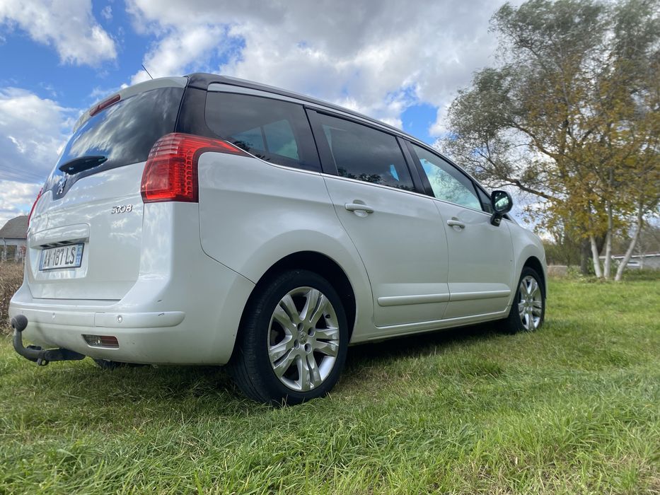 Peugeot 5008 1.6 hdi family