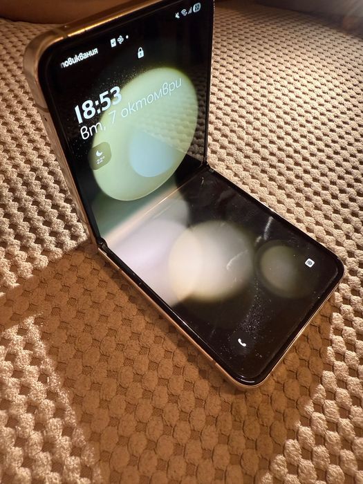 Samsung Z Flip 5