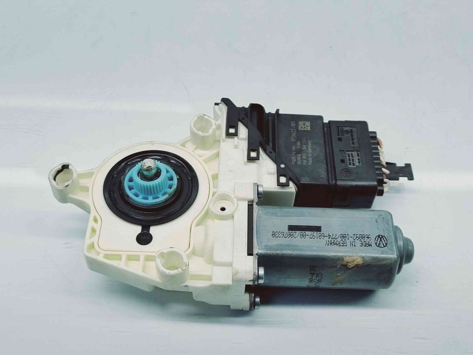 Motoras geam dreapta spate Volkswagen Passat B6 Variant (3C5) [Fabr 20