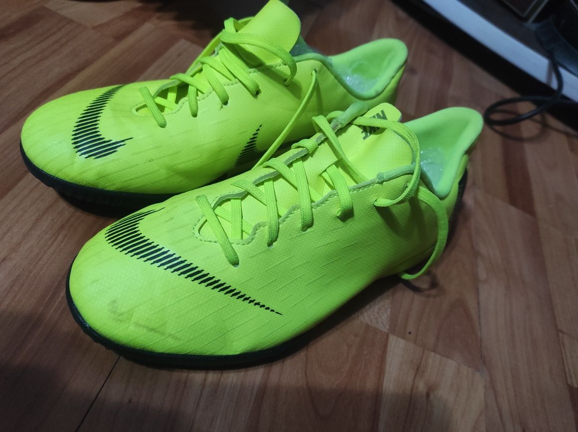 Adidași Nike mercurial 38