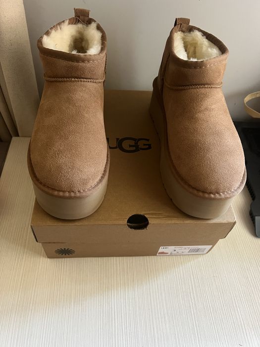 Боти  UGG от естествена агнешка кожа