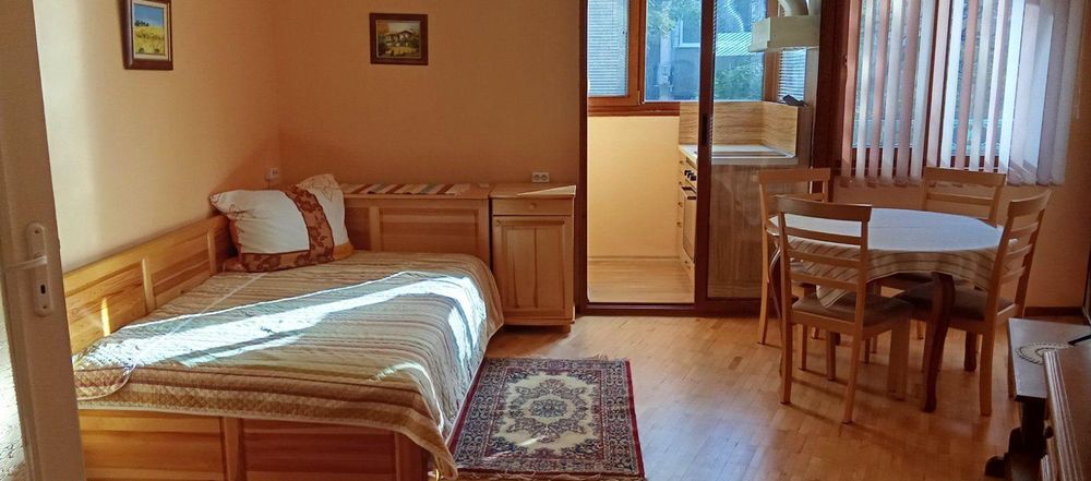 Двустаен апартамент под наем в кв. Каменица 2