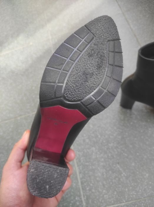 Дамски боти от естествена кожа 37 номер.