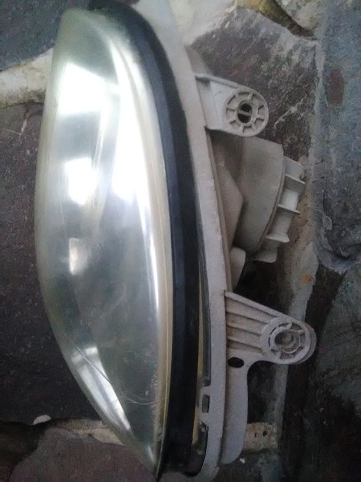 Far fata stânga Hyundai Santa Fe