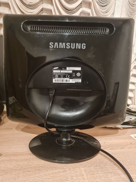 Монитор Samsung SyncMaster 932B - 19" LCD