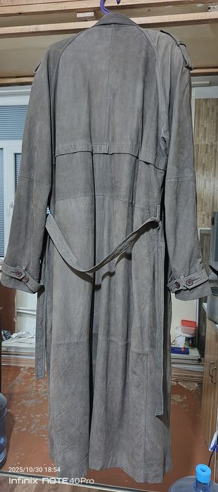 Мужской плащ из натуральной кожи (набук) в отличном состоянии!