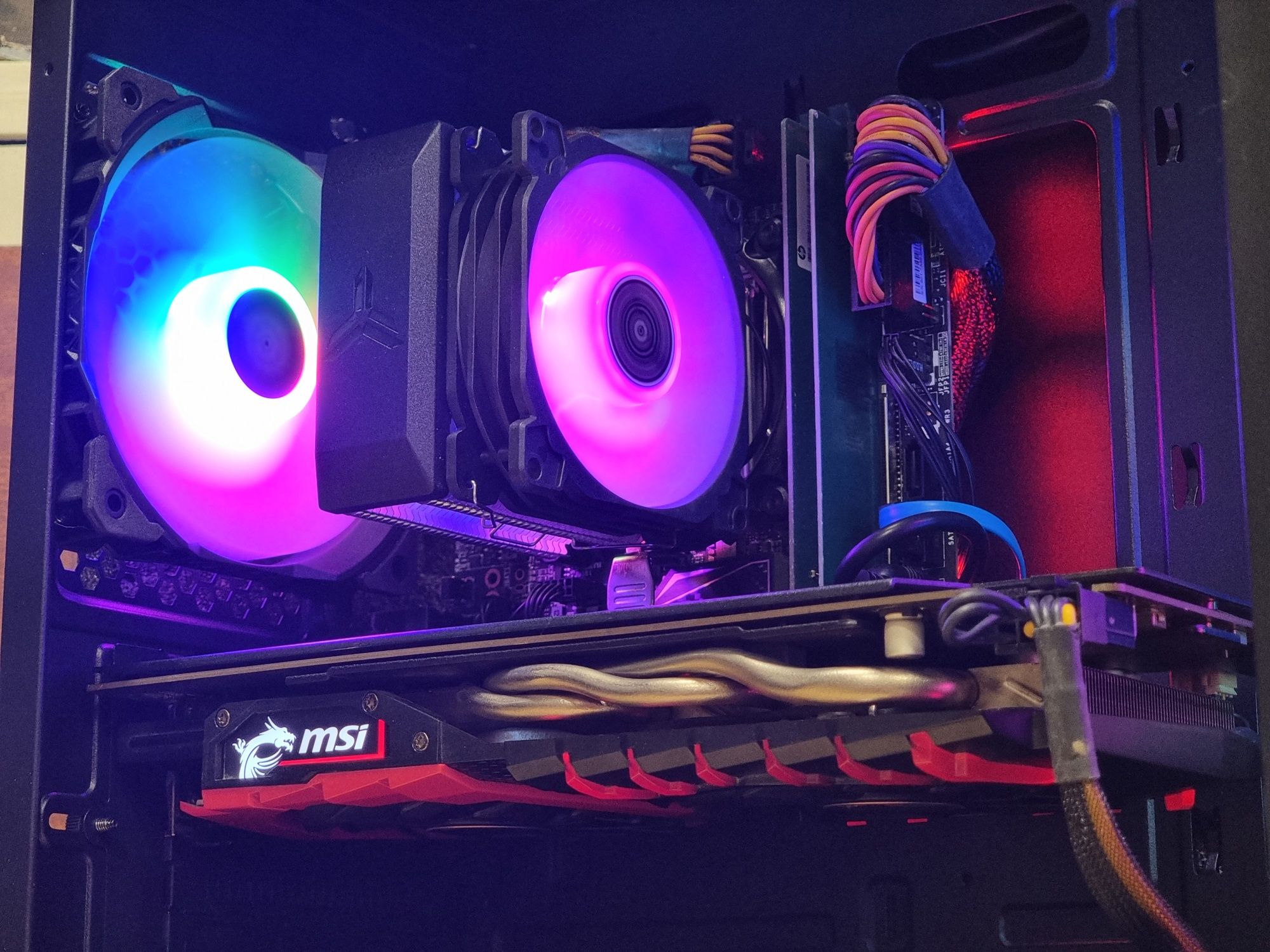 Геймърски Компютър/I7 6700/16GB RAM/256GB-SSD+640GB/GTX 1060 6GB