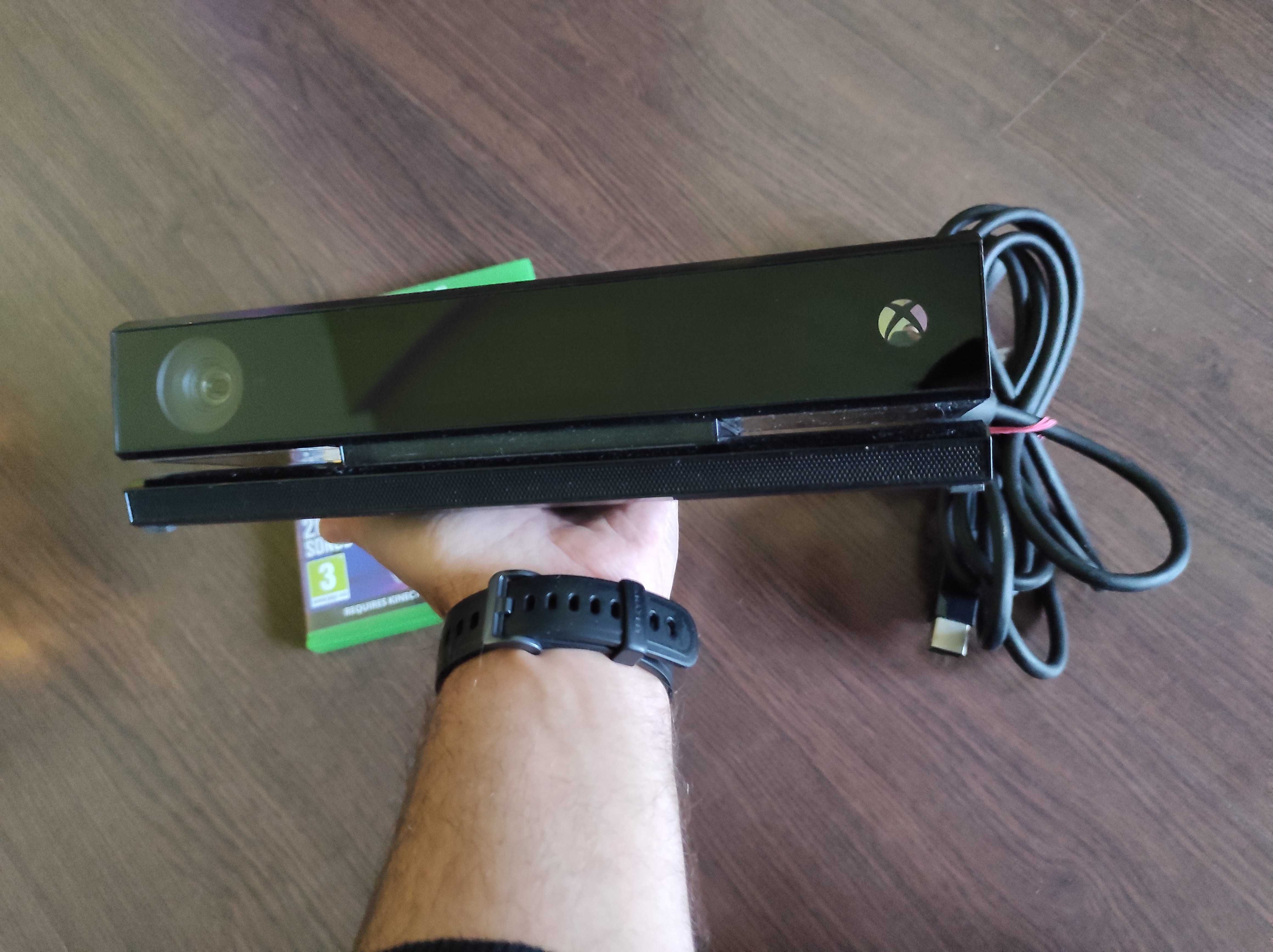 Kinect Xbox One impecabil impreuna cu joc Just Dance 2017