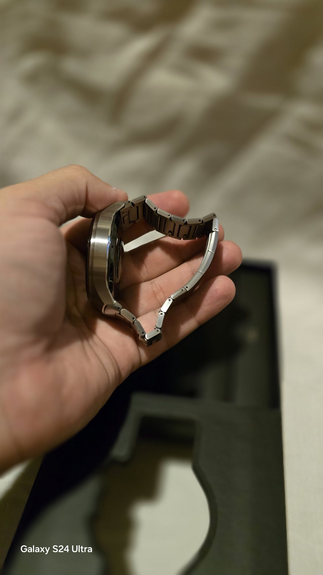 Продавам Huawei Watch 4 pro Titanium