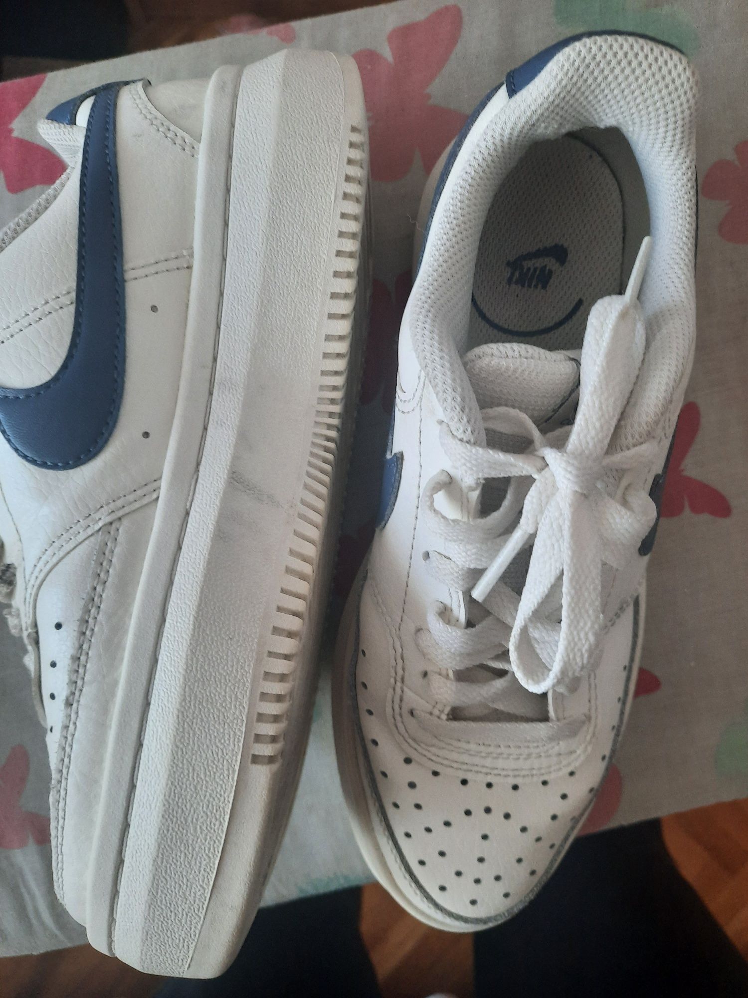 Нови детски сандали и маратонки NIKE