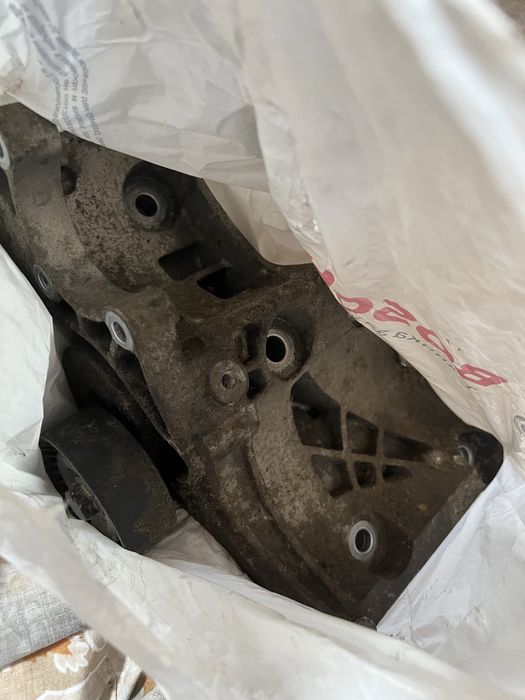 Части за двигател Опел Зафира или Инсигня