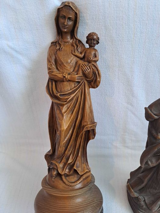 statueta lemn Fecioara Maria cu pruncul