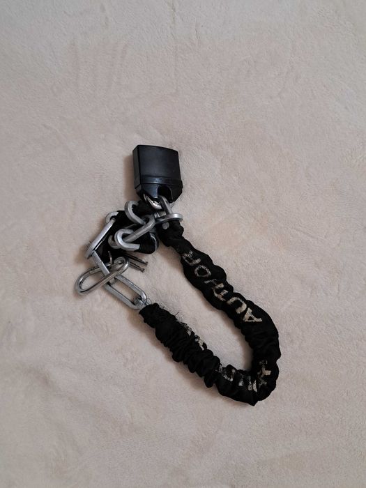 Противоугонная Цепь с замком для велостпедов скутеров самокатов и тд