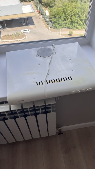 Продам вытяжку куханную.