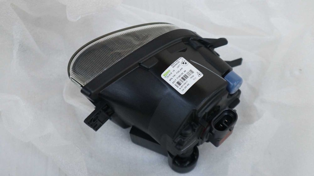 Чисто нов оригинален ляв халоген за БМВ Ф01 Ф02