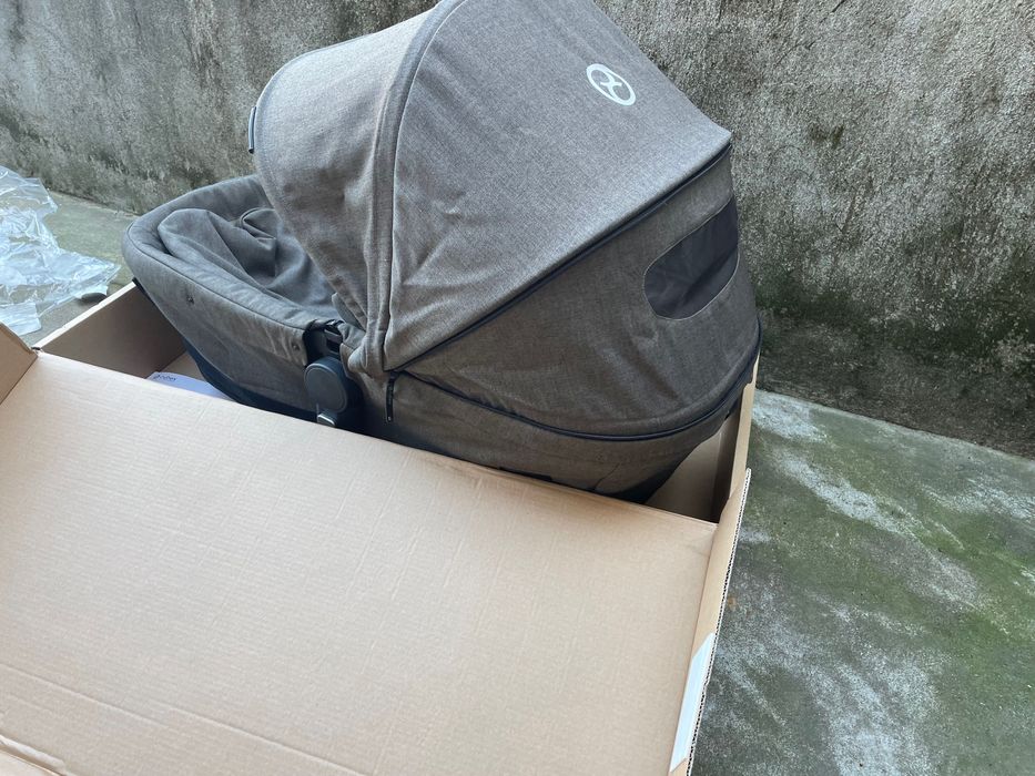 Cybex Priam  цвят каки модел 2021